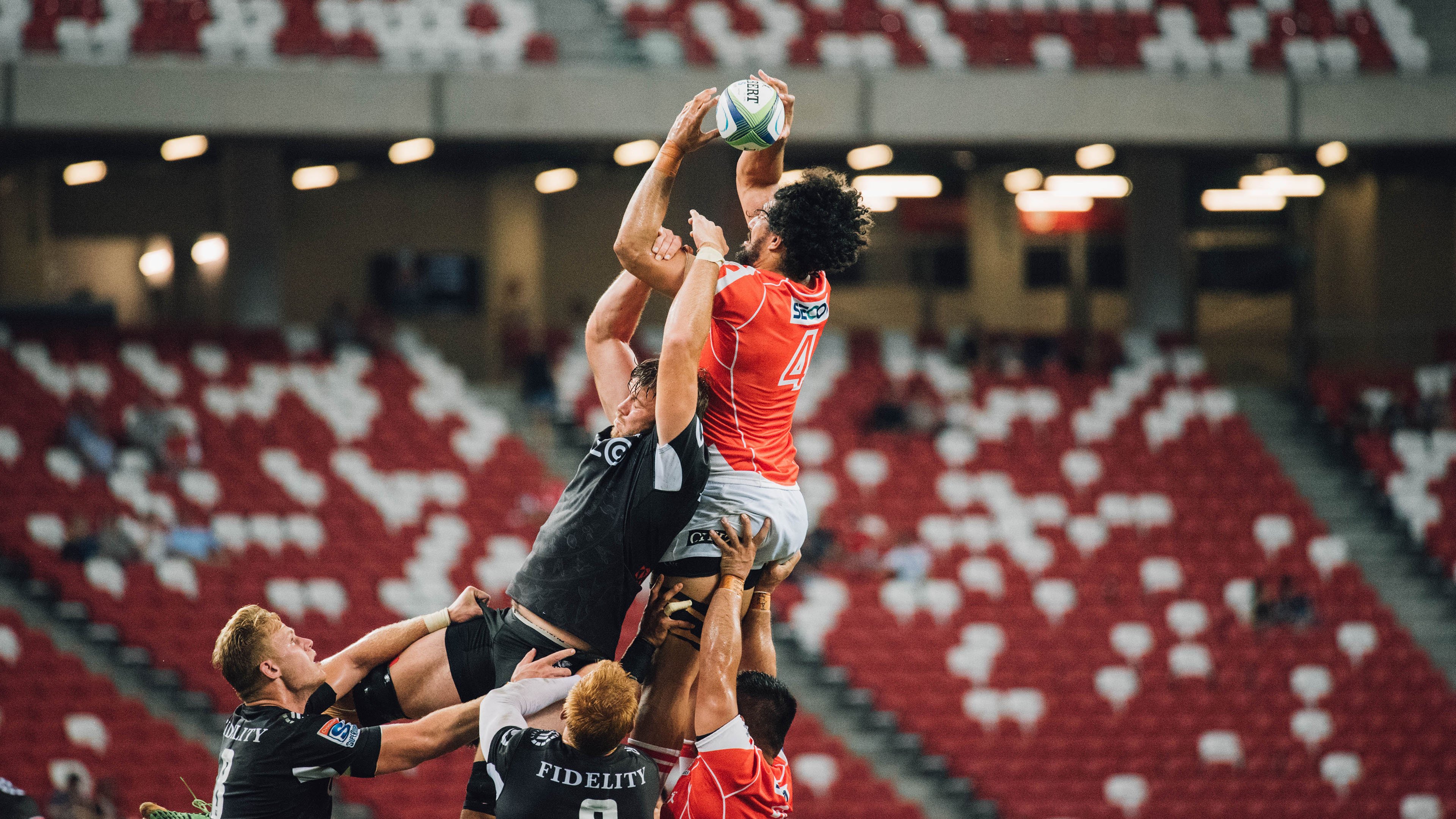 爆冷首场状态出色,日本队观众沸腾!,蒂姆重返赛场热度持续攀升