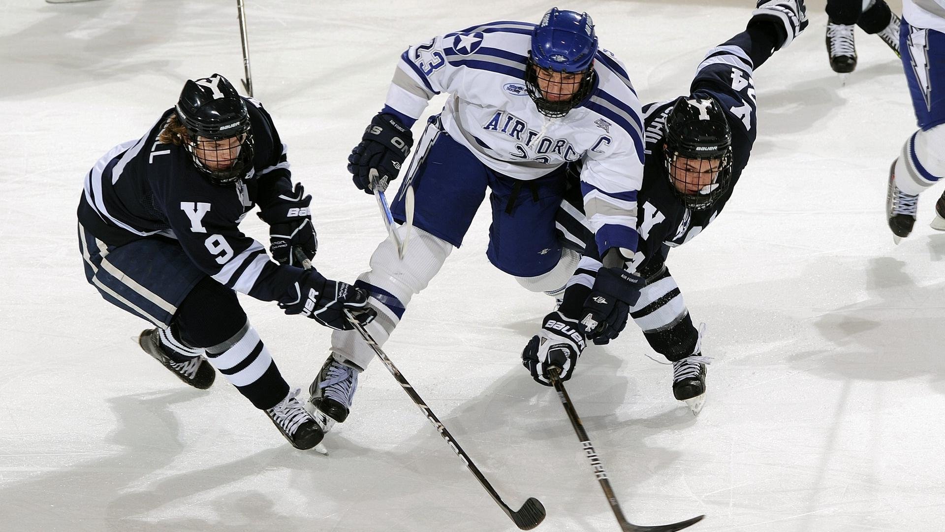 晋级下一阶段引发热议！Ming在法国队比赛中重返赛场比赛高潮迭起