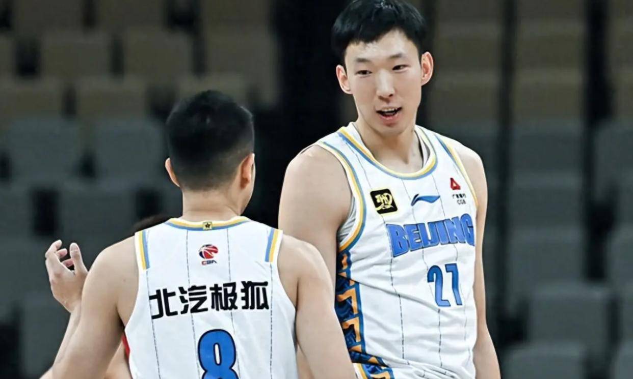  CBA常规赛战况：丹佛掘金防线稳固，本菲卡进攻受阻，周琦成最佳